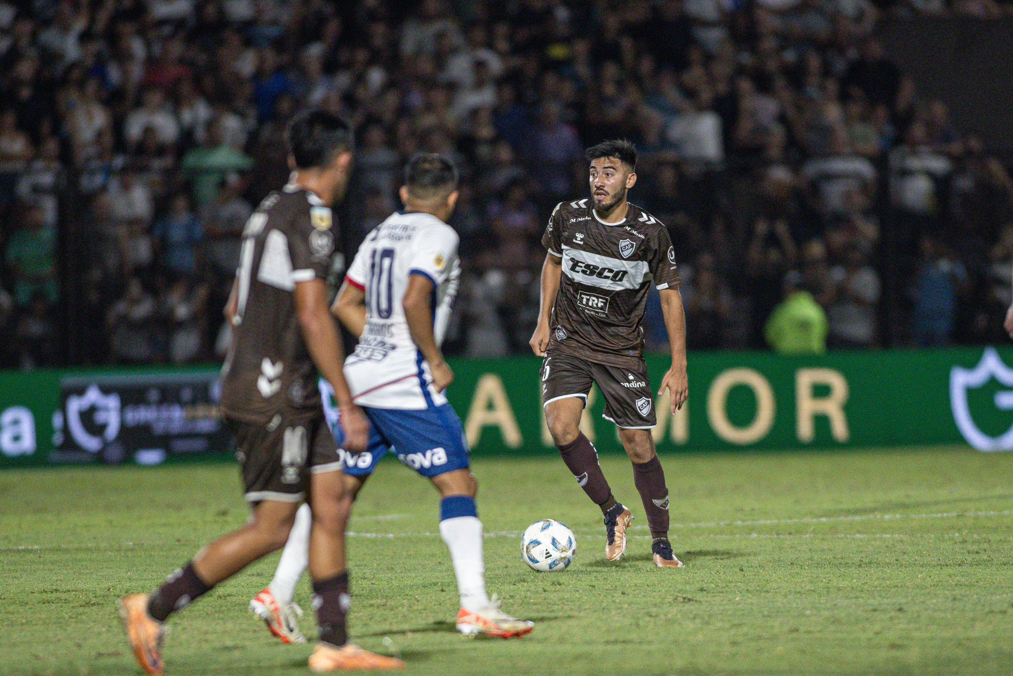 Fútbol: San Lorenzo y Platense empataron sin goles