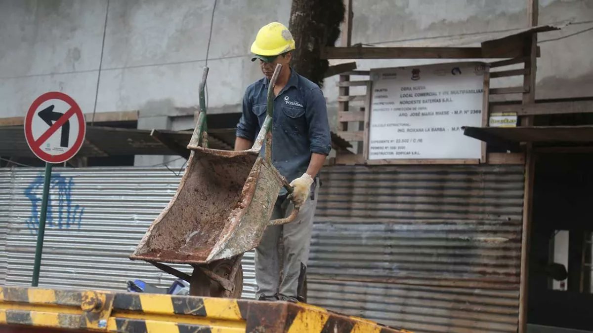 La recesión se aceleró en febrero y la economía sufrió una caída del 6%