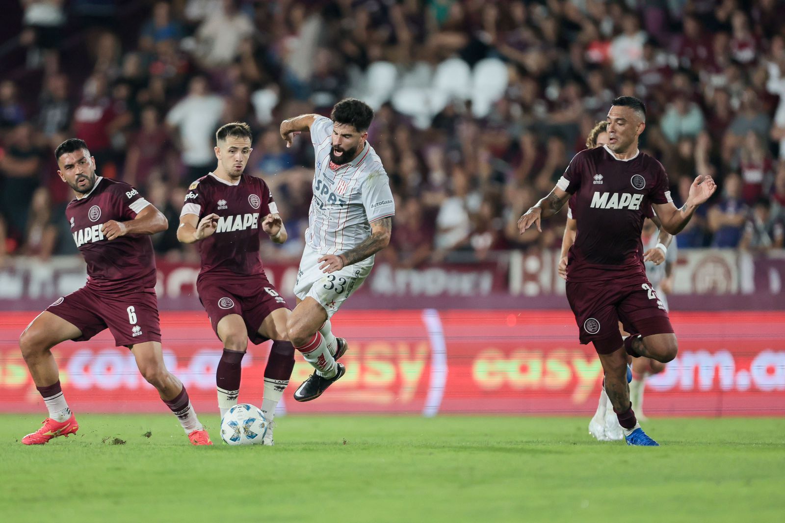 Fútbol: Lanús empató con Unión y es líder