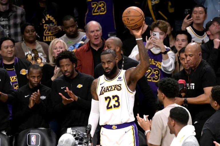 Juegos Olímpicos 2024: LeBron James será el abanderado de Estados Unidos en París