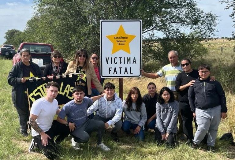 La Fundación Estrellas Amarillas descubrió una nueva señal en La Pampa en memoria de Santos Arceluz Stefanazzi 