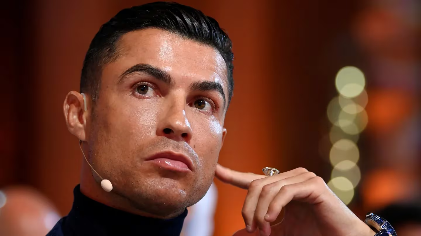 ¿Cuánto sale?: la exclusiva Ferrari que presumió Cristiano Ronaldo por las calles de Portugal 