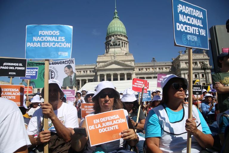 CTERA convocó a un paro nacional docente para mañana jueves 4 de abril