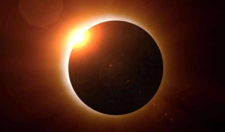 Este lunes se podrá ver el eclipse solar total