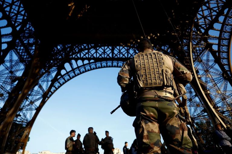 Francia: El Gobierno refuerza la seguridad en el estadio del PSG tras las amenazas del Estado Islámico