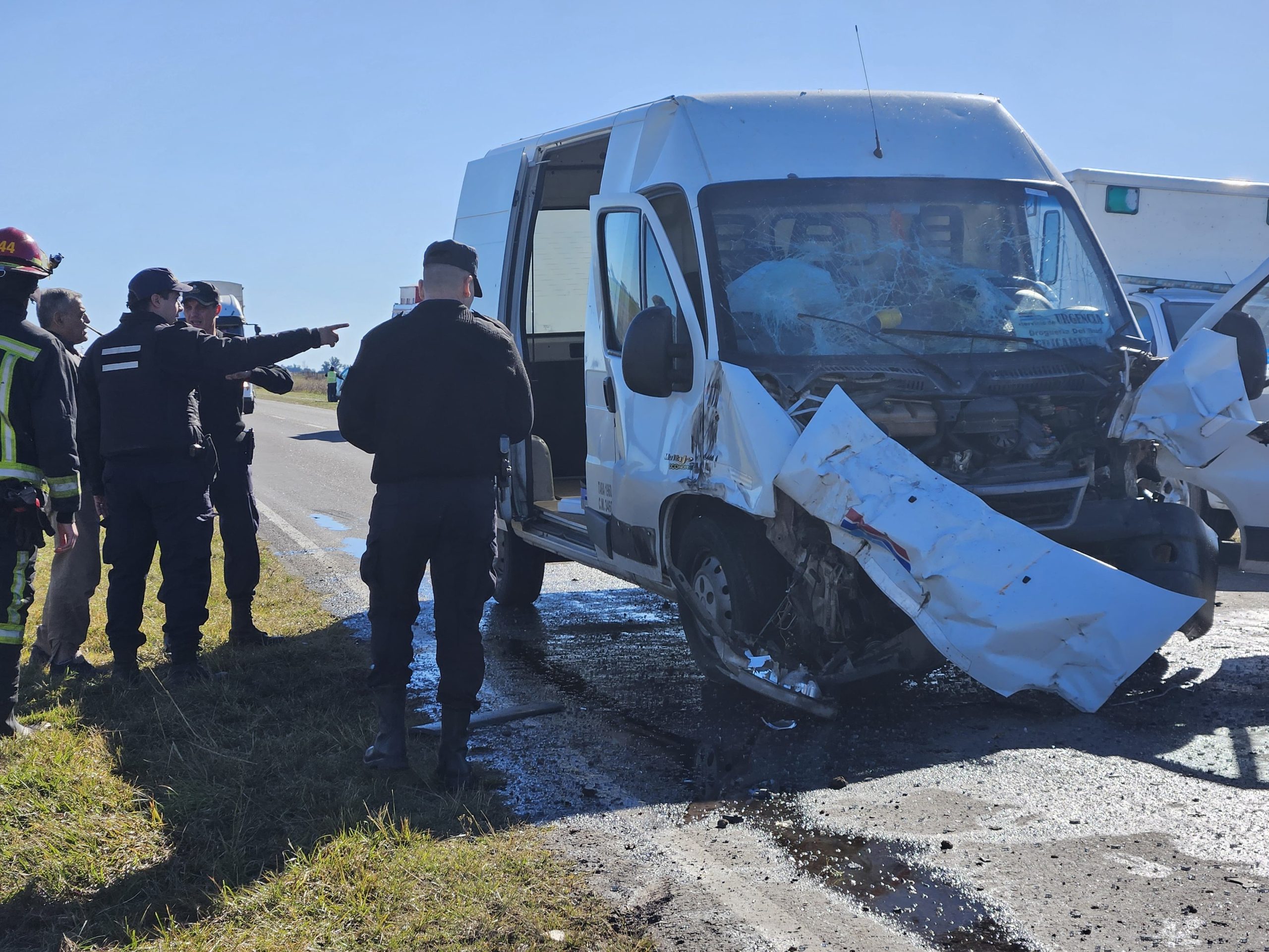 Rutas Pampeanas: Un herido grave tras chocar una camioneta y un tractor entre Metileo y Mirasol