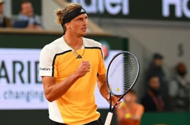 Tenis: Zverev jugó el partido de su vida y eliminó a Nadal en la primera ronda de Roland Garros