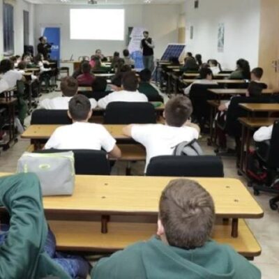 En la Argentina, casi un 28% de estudiantes cursan en escuelas de educación privada, según un informe
