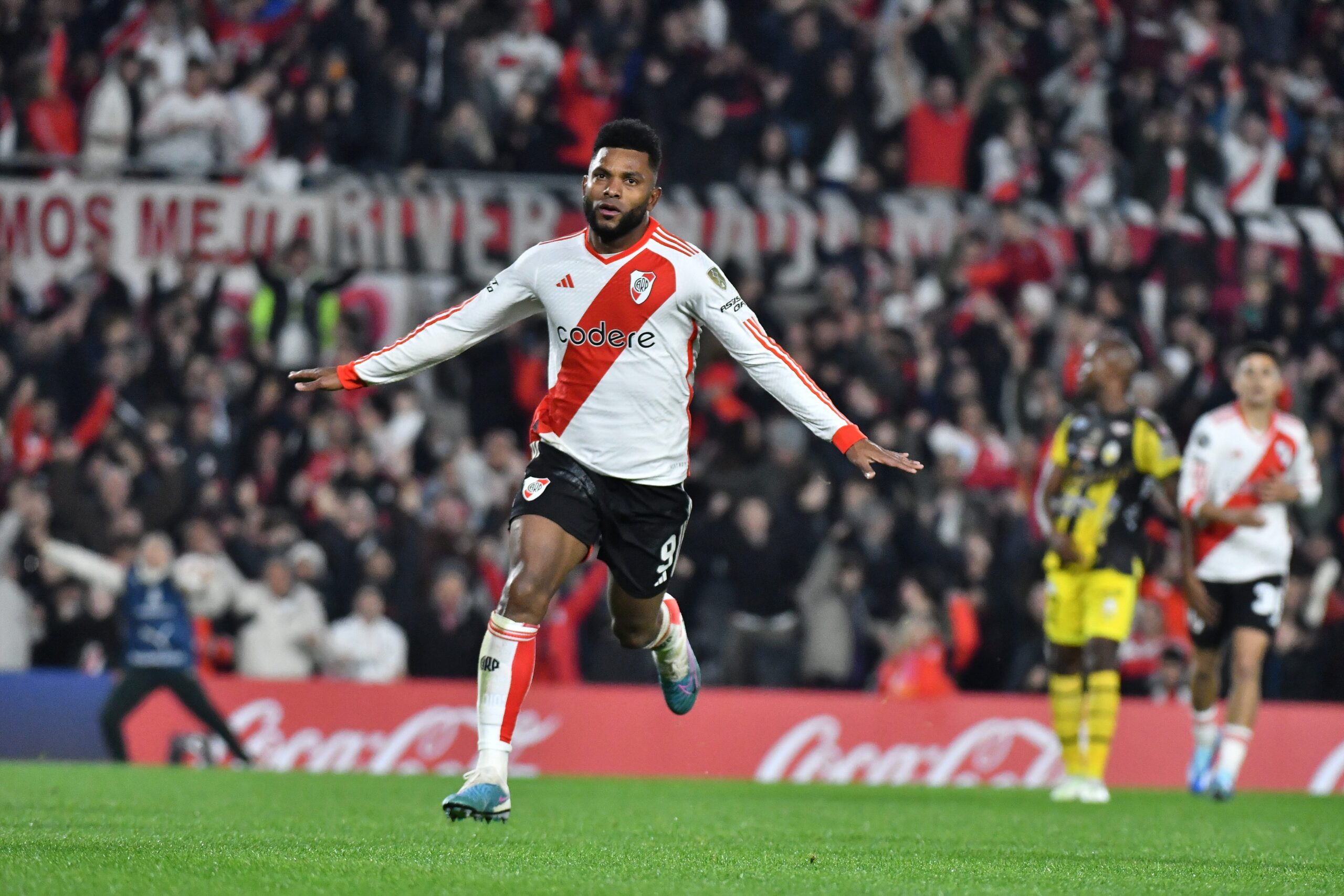 Fútbol: River venció a Táchira y es el mejor primero de la Copa Libertadores