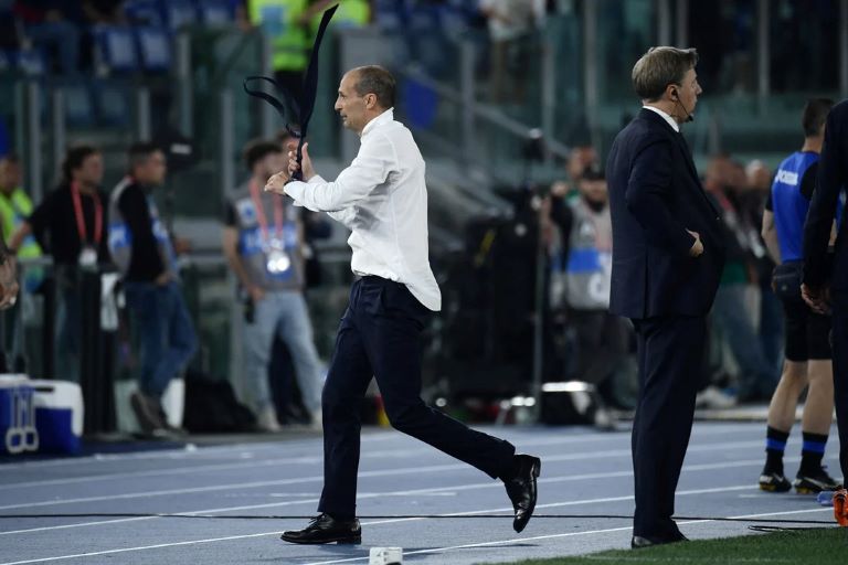 Fútbol: Juventus despidió al entrenador Massimiliano Allegri por su comportamiento en la final de la Coppa Italia