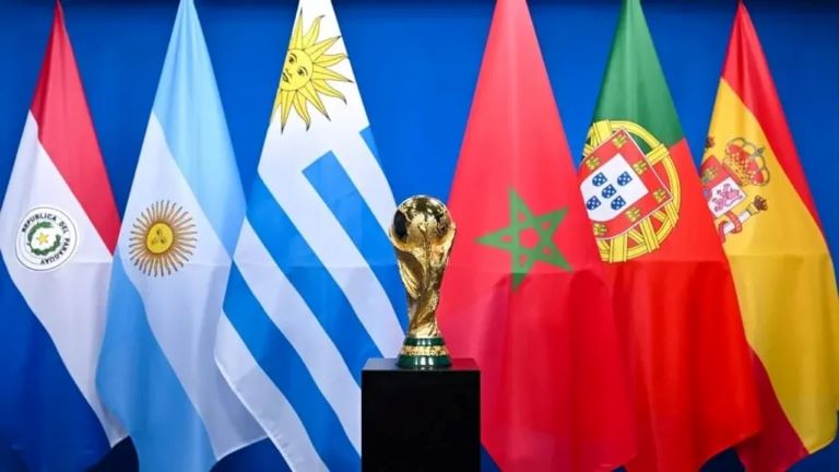 Fútbol: Adorni anunció que Argentina se postulará para albergar la fase de grupos del Mundial 2030