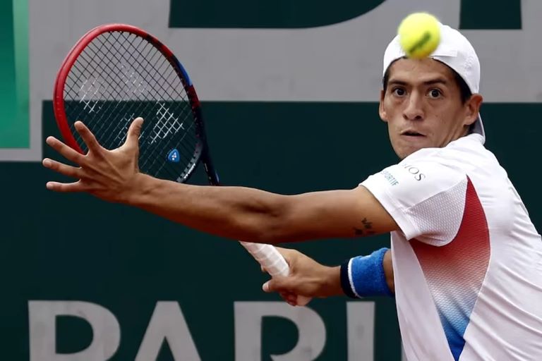 Tenis: Báez perdió un partido increíble y se despidió en segunda ronda de Roland Garros