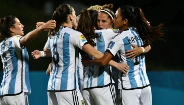 Fútbol: Escándalo en la Selección argentina femenina luego de la renuncia de tres jugadoras