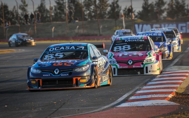 Automovilismo: Tiago Pernía se quedó con el Gran Premio Juan María Traverso de TC2000