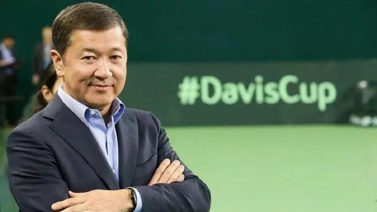 Quién es Bulat Utemuratov, el multimillonario kazajo que se enamoró del tenis y creó una campeona