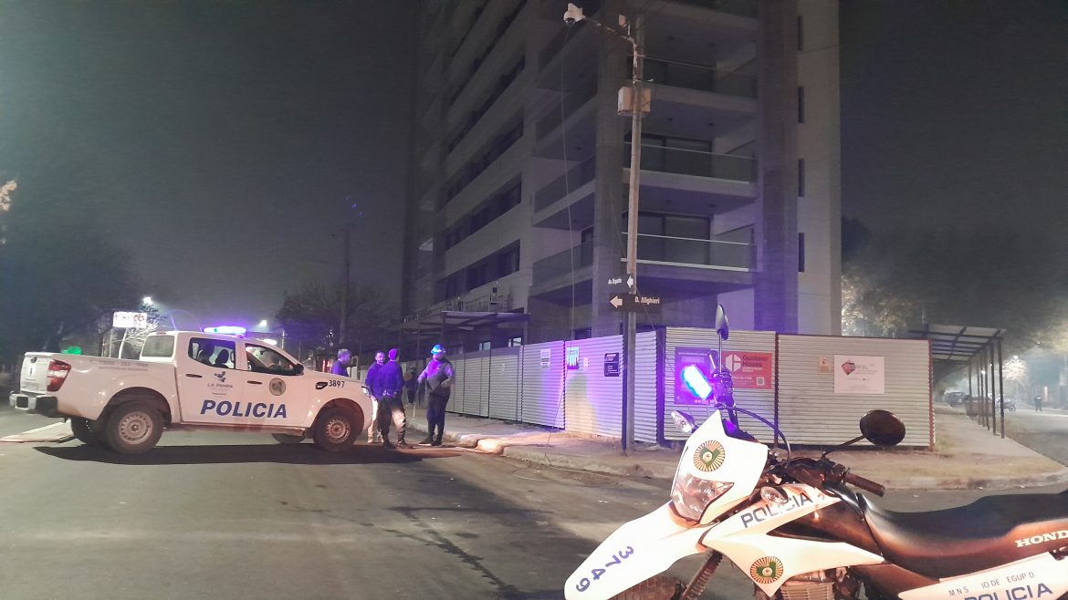 Santa Rosa: Un hombre cayó desde un edificio en construcción y perdió la vida