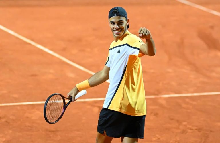 Tenis: Cerúndolo avanzó a los octavos de final y Etcheverry quedó eliminado en Roland Garros