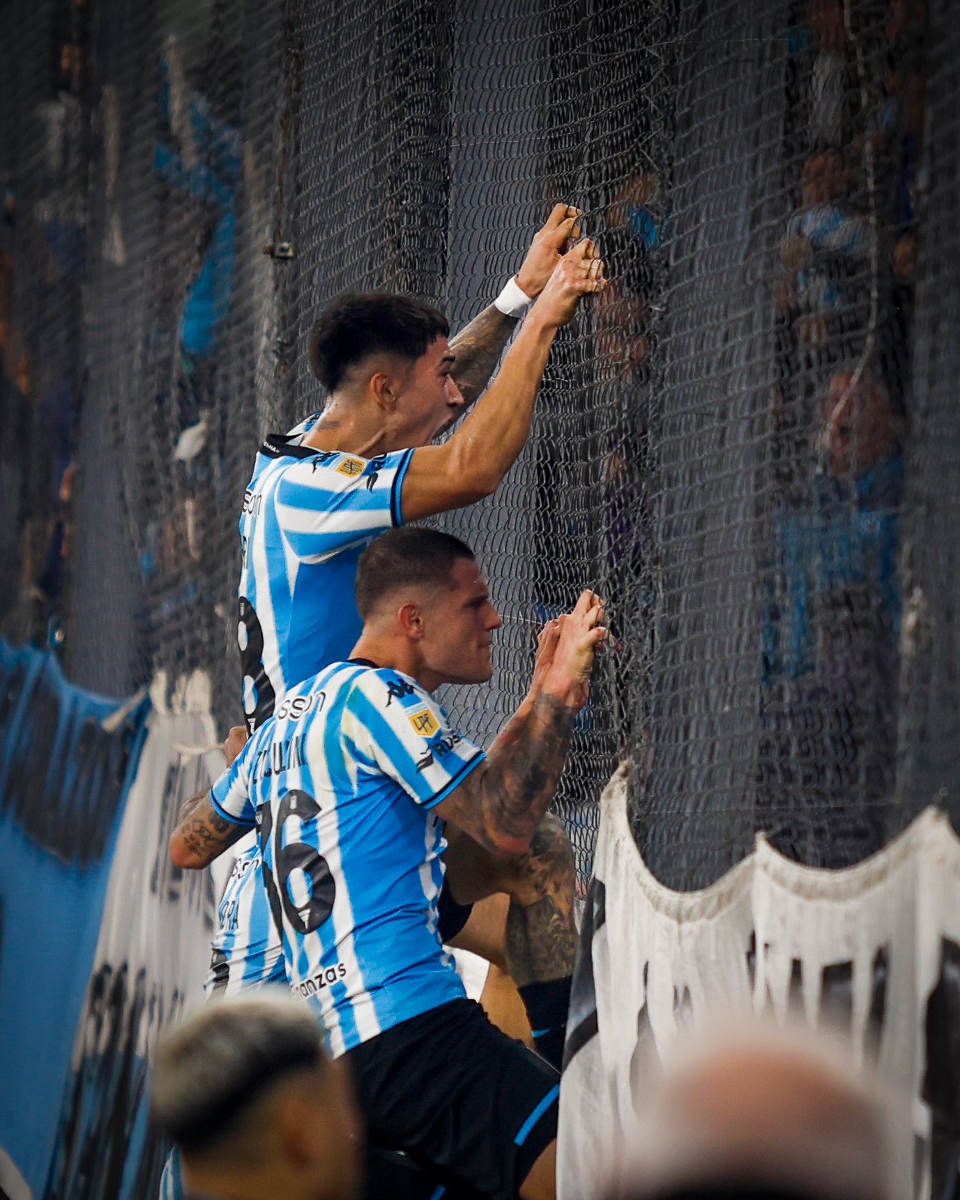 Fútbol: Racing lo ganó en la última y se afirmó en el primer lugar