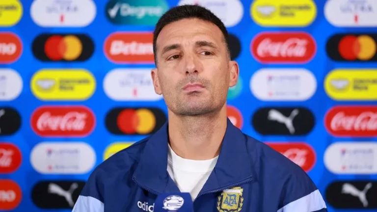 Fútbol: Scaloni adelantó que Paredes tendrá la oportunidad de ser titular en el debut por la Copa América