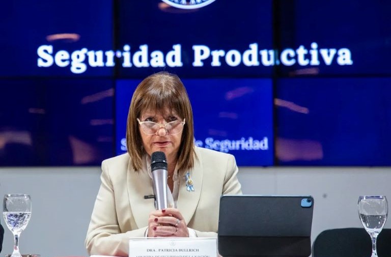 Patricia Bullrich viajará a Paraguay para avanzar con la búsqueda de Loan