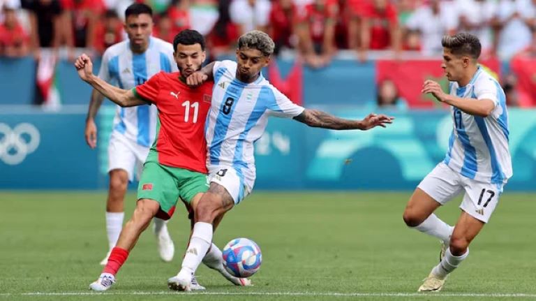 Juegos Olímpicos 2024: Escándalo en el fútbol, finalmente le anularon el gol a Argentina que perdió ante Marruecos