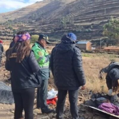 Perú: Se desbarrancó un micro que llevaba una orquesta folklórica y murieron nueve personas