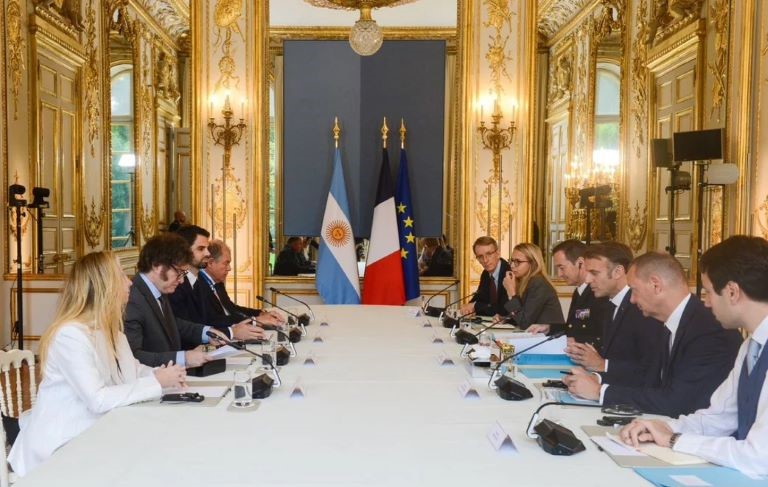 Según el Gobierno, Macron le agradeció a Karina Milei por la intervención tras los dichos de Villarruel contra Francia