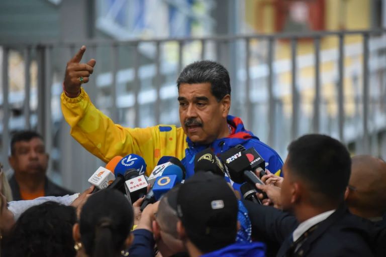 Venezuela: Maduro presentó un recurso de amparo ante la Justicia Electoral para certificar resultados