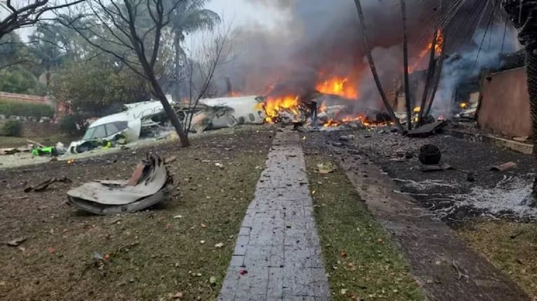 Brasil: Un avión con 58 pasajeros y 4 tripulantes se estrelló cerca de San Pablo y no hay sobrevivientes