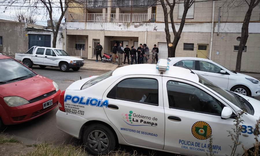 Dos detenidos por el violento asalto a una señora de 71 años en el Barrio Villa Alonso