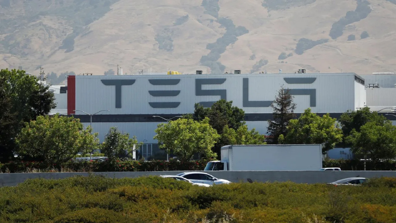 Morgan Stanley reduce su participación en acciones de Tesla