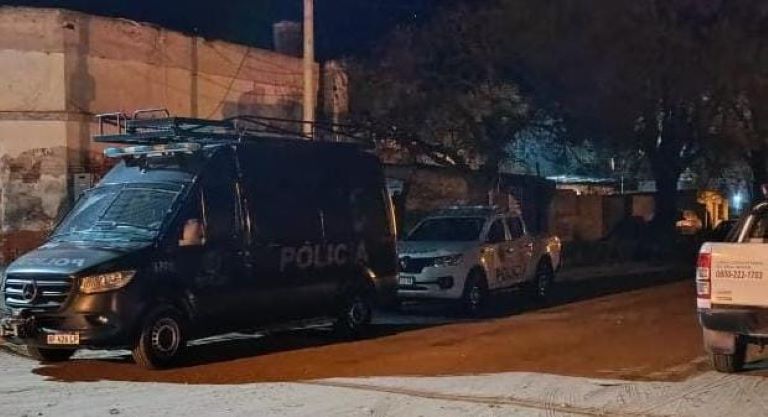 Victorica: La Policía desmanteló una mesa de juego clandestino y detuvo a 20 personas