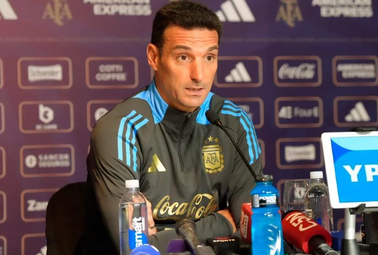 Fútbol: Scaloni fue nominado al Balón de Oro como mejor entrenador del mundo