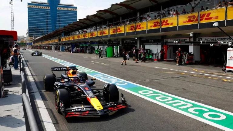 Automovilismo: Verstappen lideró la primera prueba libre en el GP de Azerbaiyán en la que chocó Colapinto