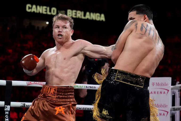 Boxeo: Canelo Álvarez le ganó a Berlanga y se mantiene como el rey de los supermedianos