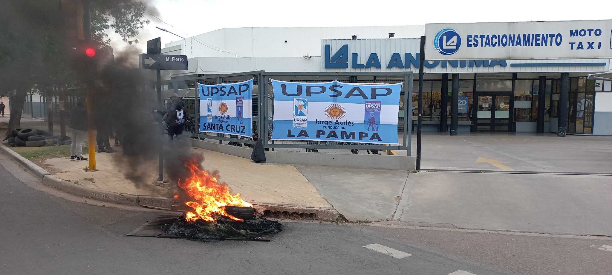 Santa Rosa: Protesta de trabajadores de seguridad privada