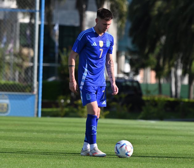 Fútbol: Con la presencia de Messi, la selección Sub20 de Mascherano venció a Uzbekistán