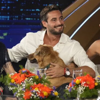 El show de Nico Occhiato y Flor Jazmín con Susana: él llevó a su perro, se quedó sin camisa y su abuela fue la estrella