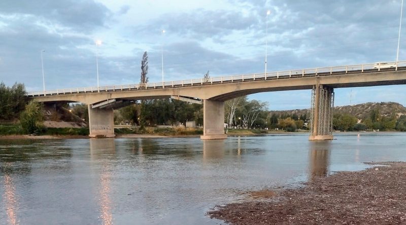 Hallaron a un hombre muerto en el Río Colorado