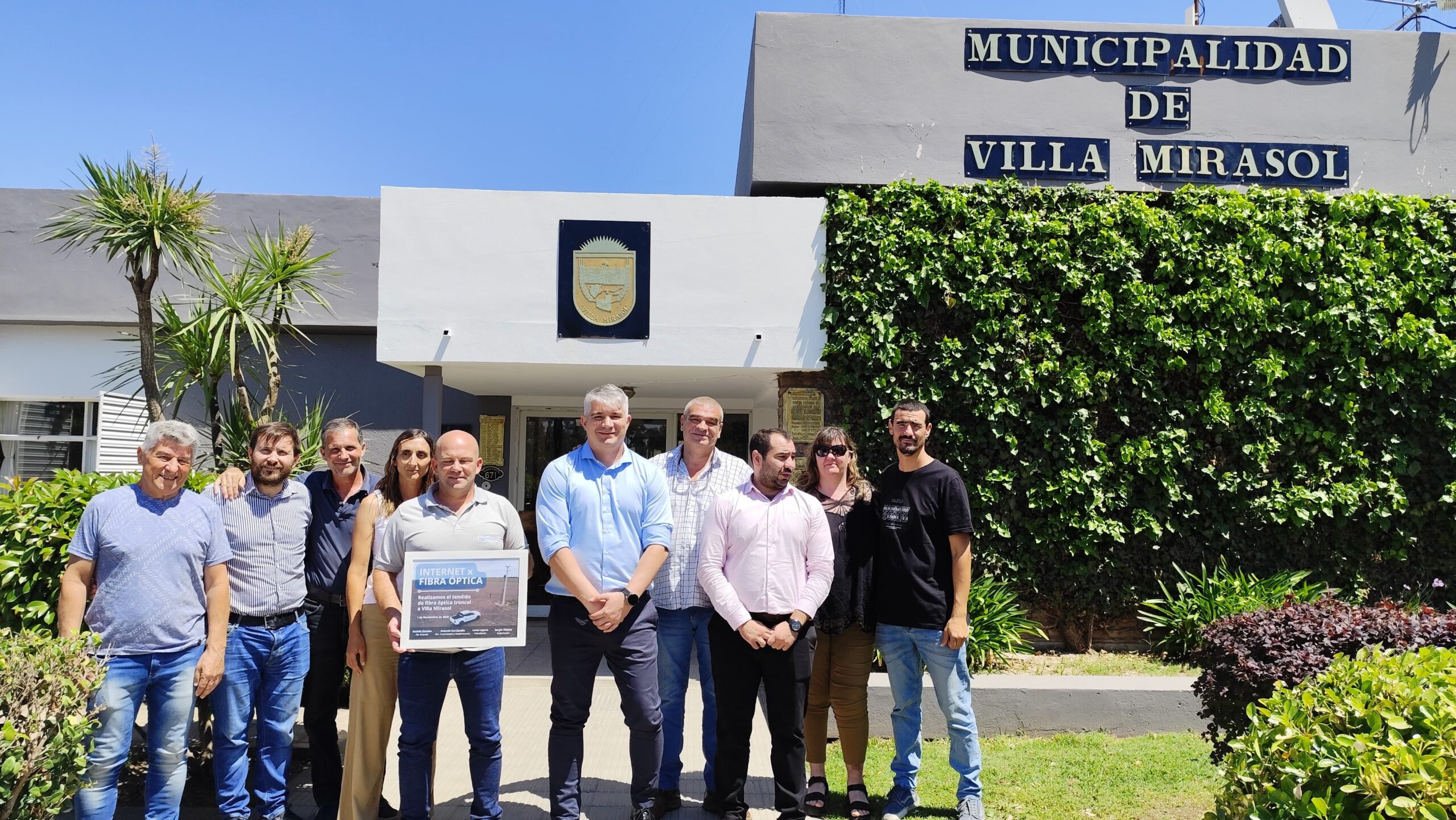 Villa Mirasol: EMPATEL finalizó la obra de colación de fibra óptica