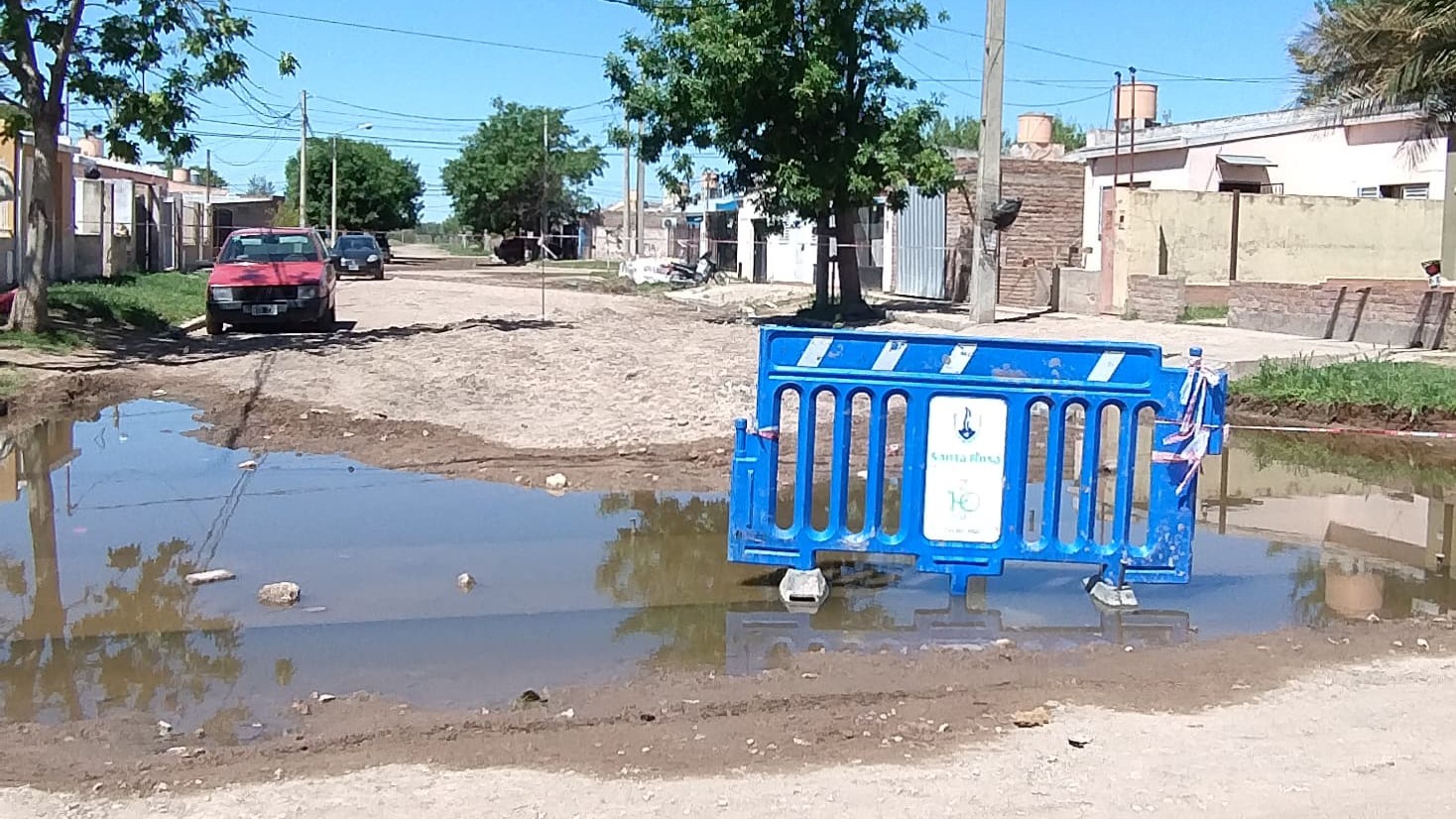 Pavimento en la Santa Cruz: “40 años de abandono no se tapan con un parche de asfalto”