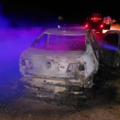 Se incendió por completo un auto sobre la RN 152