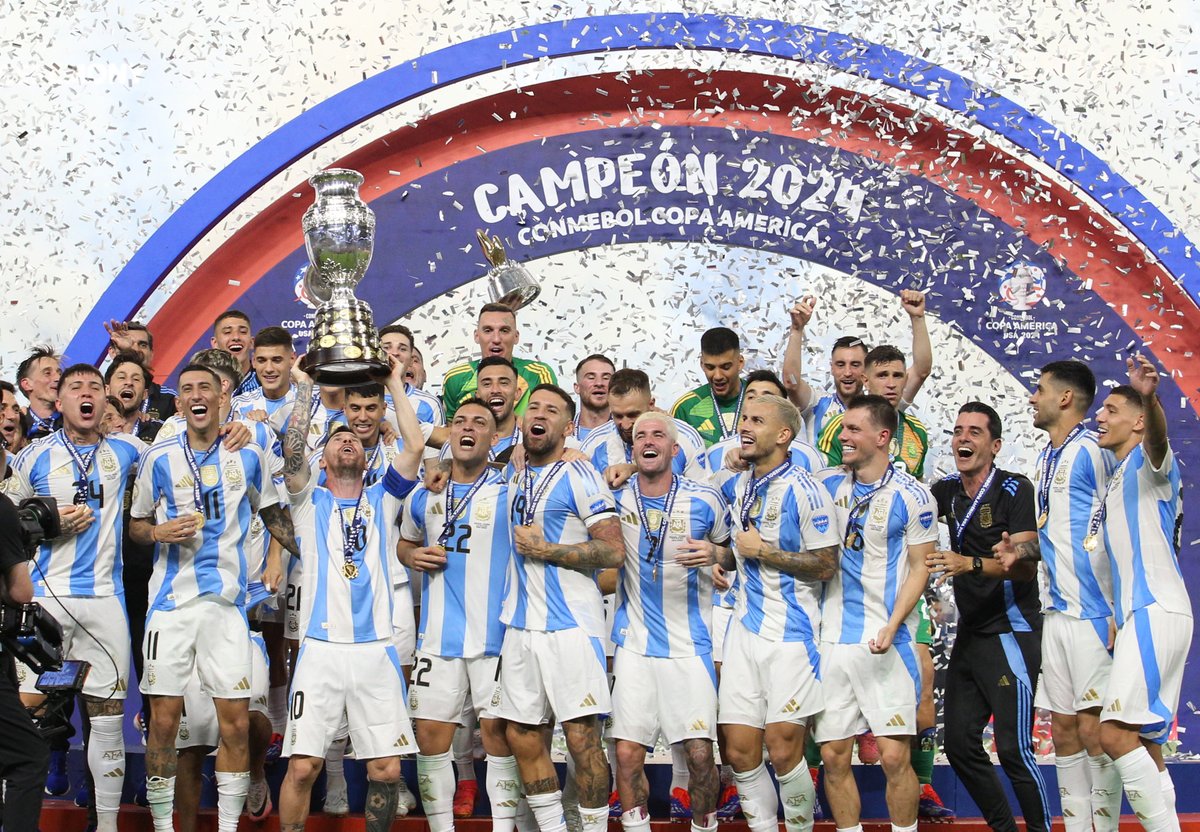 Fútbol: La Selección Argentina finalizó primera en el ranking FIFA