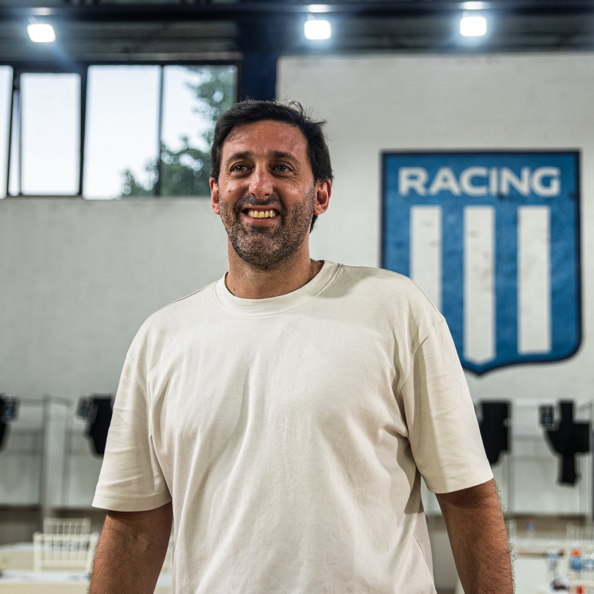 Milito ganó las elecciones y es nuevo presidente de Racing