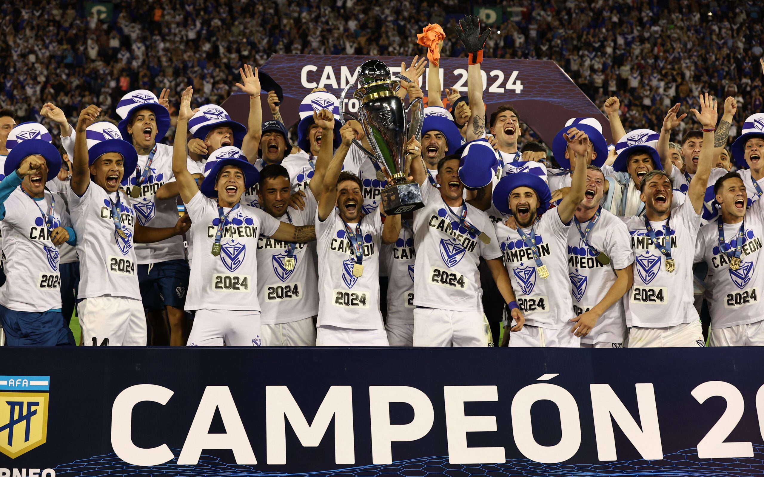 Fútbol: Vélez se consagró campeón luego de 11 años