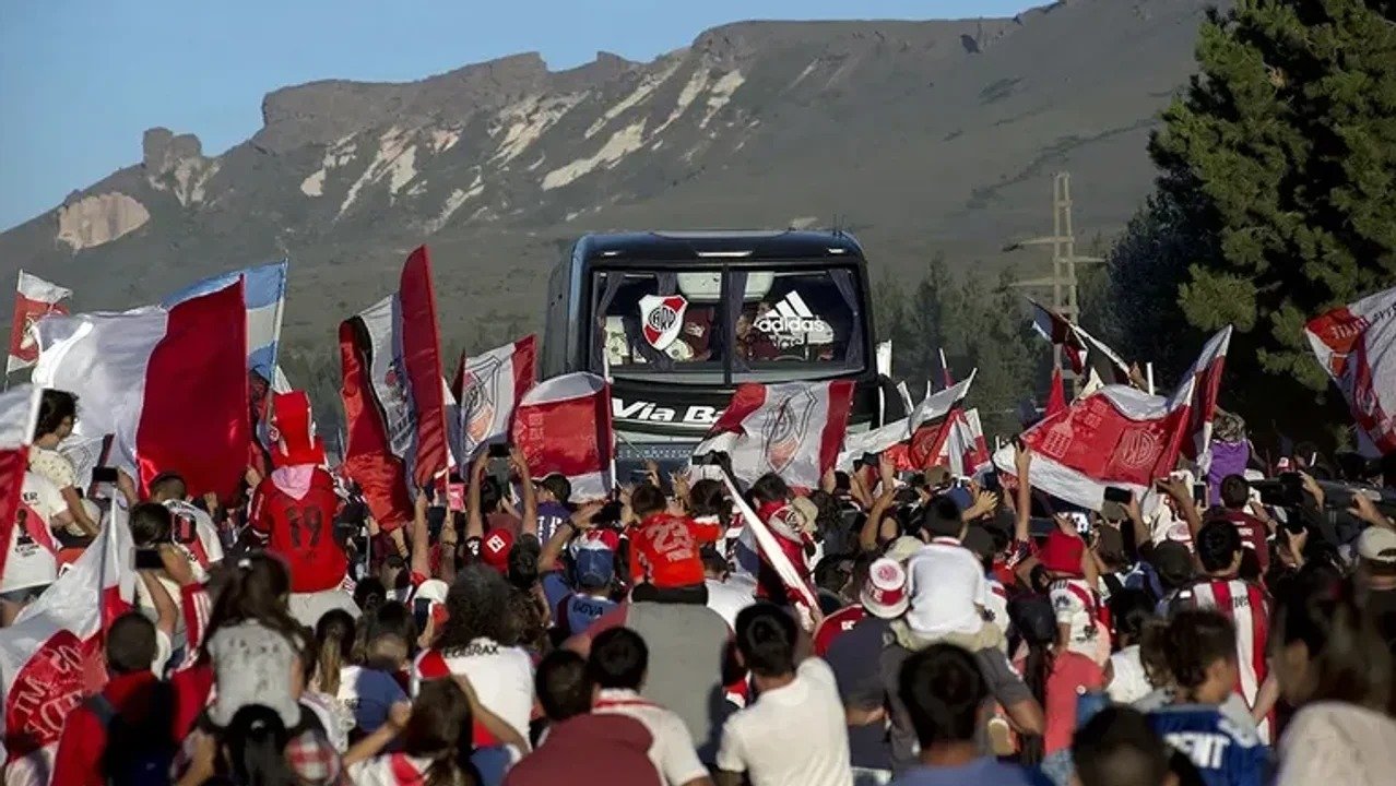 Fútbol: River anunció que hará pretemporada en San Martín de Los Andes