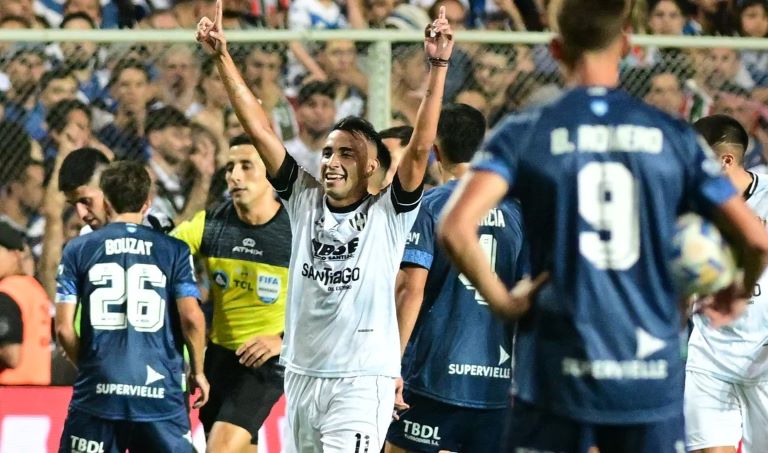 Fútbol: Tiene fecha el duelo por una estrella entre Vélez y Central Córdoba por la Supercopa Argentina