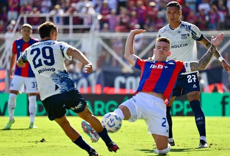 Fútbol: San Lorenzo fue nuevamente inhibido por FIFA y peligra la contratación de su último refuerzo