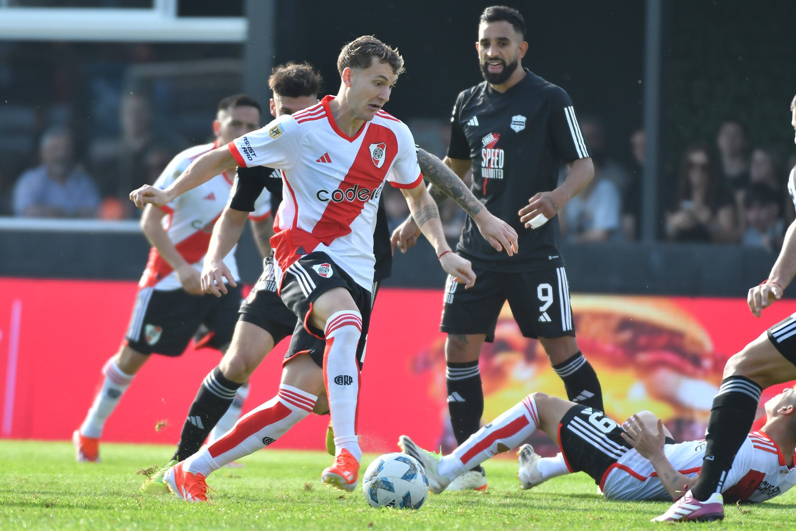 Fútbol: River visita a Riestra en el Bajo Flores con la chance de quedar primero en la zona B