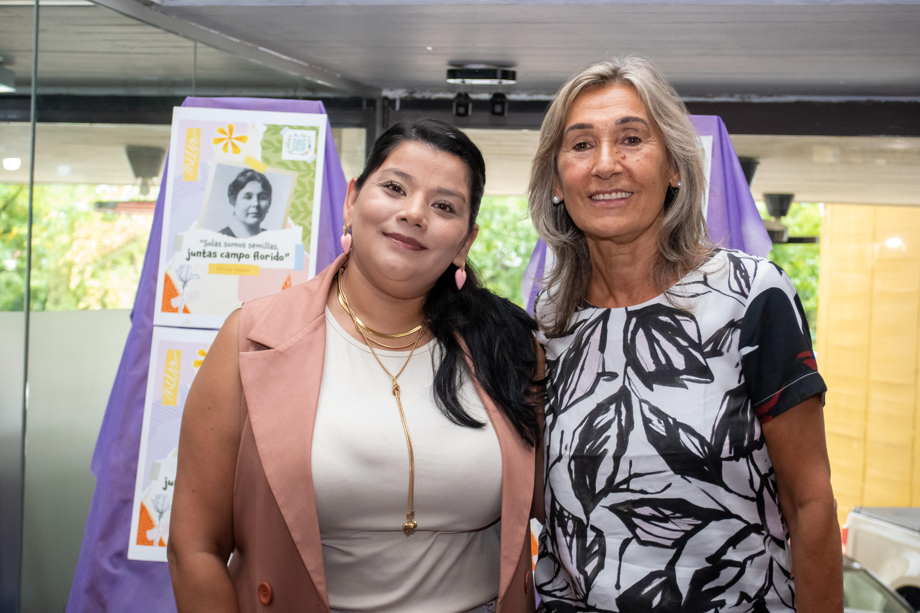 Día de la Mujer: Inauguraron la muestra “Solas somos semillas, juntas campo florido”